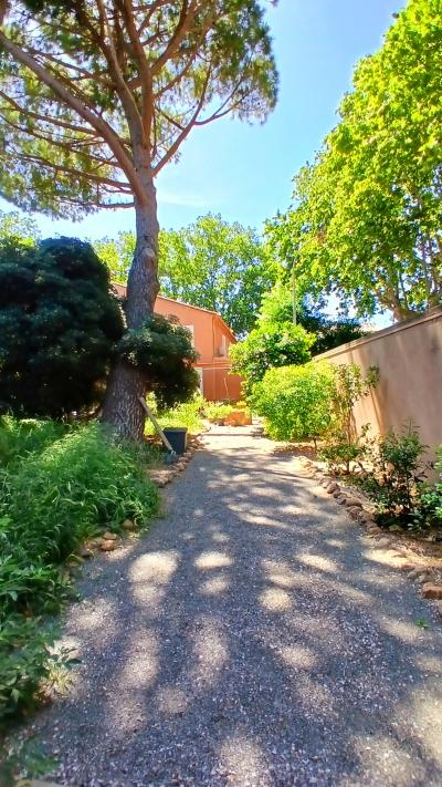 Stunning 18th Century Property With 348 M2 Of Living Space On A 3899 M2 Landscaped Park With Pool An