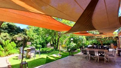 Stunning 18th Century Property With 348 M2 Of Living Space On A 3899 M2 Landscaped Park With Pool An