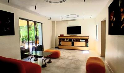 Stunning 18th Century Property With 348 M2 Of Living Space On A 3899 M2 Landscaped Park With Pool An