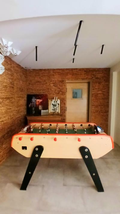 Stunning 18th Century Property With 348 M2 Of Living Space On A 3899 M2 Landscaped Park With Pool An