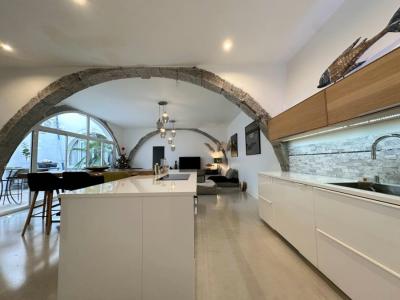 Superb Contemporary Flat With 4 Bedrooms And A Charming Patio In A Magnificent Port Town On The Medi