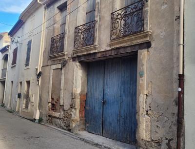 Large Stone Barn With 210 M2 Of Floor Space, In Need Of Renovation, With A Small Courtyard, Terrace