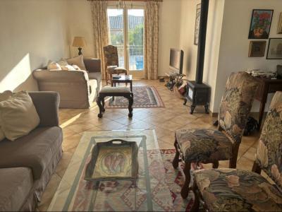 Single Storey Villa With Main Residence And Gite, On A Landscaped Plot Of 599 M2 With Pool.