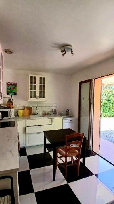 Single Storey Villa With Main Residence And Gite, On A Landscaped Plot Of 599 M2 With Pool.