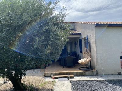 Very Comfortable Single Storey Villa With 4 Bedrooms And Garage On A Private Plot Of 700 M2.