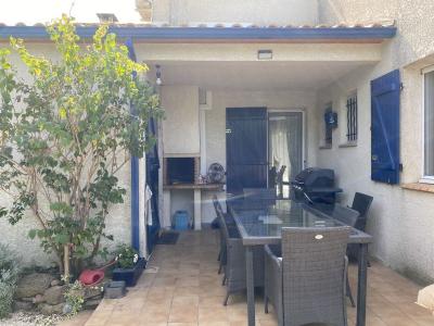 Very Comfortable Single Storey Villa With 4 Bedrooms And Garage On A Private Plot Of 700 M2.