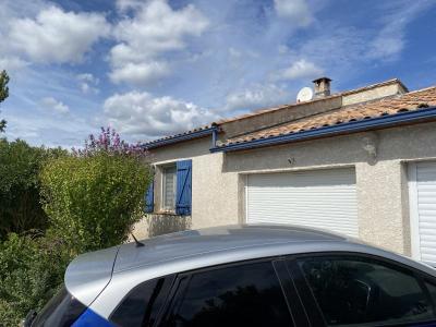 Very Comfortable Single Storey Villa With 4 Bedrooms And Garage On A Private Plot Of 700 M2.