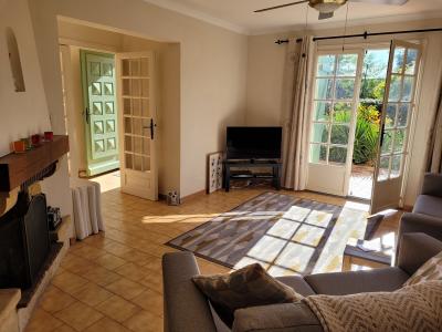 Charming, Cosy Single Storey Villa With 100 M2 Living Space, 830 M2 Garden, Large Garage And Swimmin