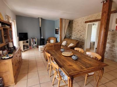 Very Pretty Stone House With 95 M2 Of Living Space, Terrace With Views, Courtyard And Swimming Pool.
