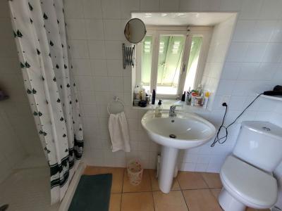 Very Pretty Stone House With 95 M2 Of Living Space, Terrace With Views, Courtyard And Swimming Pool.