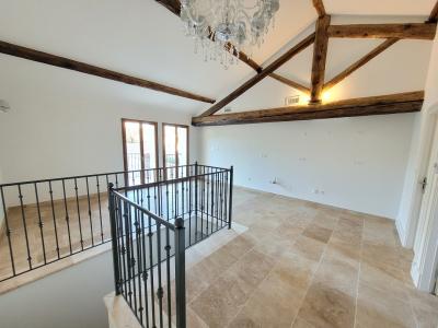 Beautiful Stone Renovated Barn With 100 M2 Living Space, Courtyard And Swimming Pool.