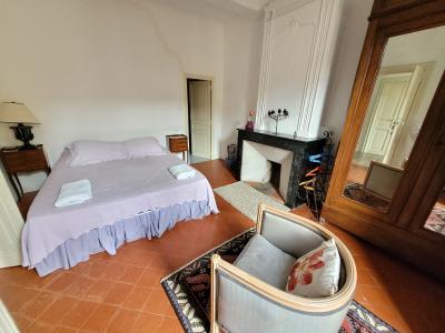 Beautiful Character Bourgeoise Home With 235 M2 Of Living Space, Terrace And Courtyard With Pool.