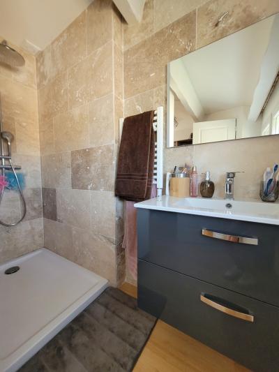 Impeccable Villa With 145 M2 Of Living Space, Including 3 Bedrooms, On 1270 M2 Of Buildable Land Wit