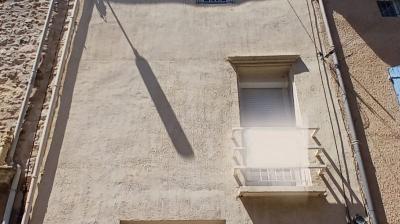 Spacious Village House To Modernise With 181 M2 Of Living Space Offering 4 Bedrooms, 2 Bathrooms And