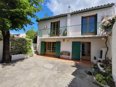 Very Pretty Renovated Village House Offering 110 M2 Living Space On 639 M2 Of Land With Swimming Poo