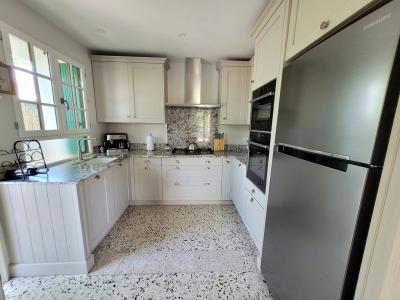 Very Pretty Renovated Village House Offering 110 M2 Living Space On 639 M2 Of Land With Swimming Poo