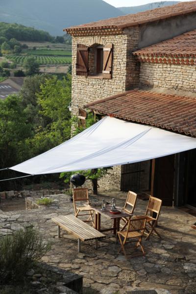 Charming Stone Farmhouse With 105 M2 Of Living Space On 19209 M2 Of Scrubland And Holm Oak Trees On