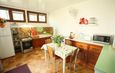 &#8364;72000 - Pretty Little Town House