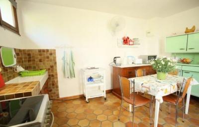 &#8364;72000 - Pretty Little Town House