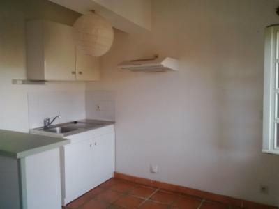 Nice T2 In Good Condition In The City Center