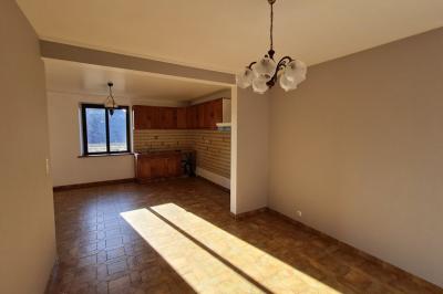 Flats / Apartments For Rent - 2 Rooms - 85 M2
