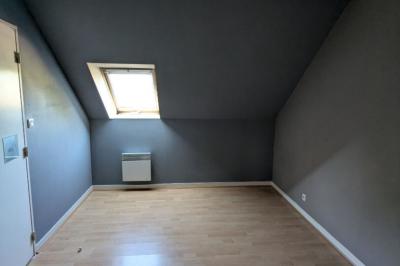 Flats / Apartments For Rent - 4 Rooms - 89 M2