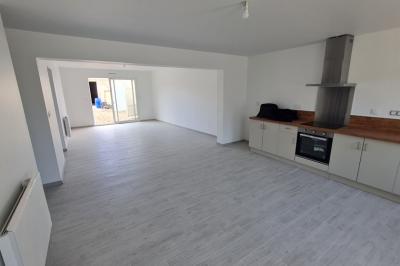 Flats / Apartments For Rent - 2 Rooms - 77 M2