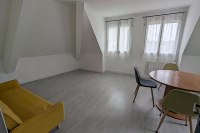 Flats / Apartments For Rent - 3 Rooms - 45 M2