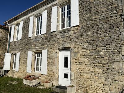 Stone House - Between Surgeres & Rochefort