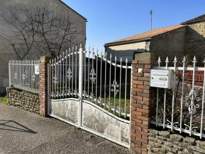 Stone House - Between Surgeres & Rochefort