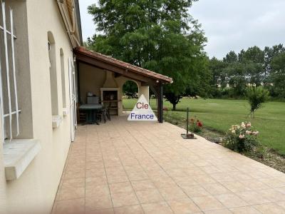 Maison De Bourg - A 15 Km De St-jean D\'angely