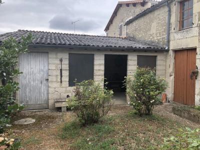 Maison De Bourg - Entre St-jean D\'angely & Niort