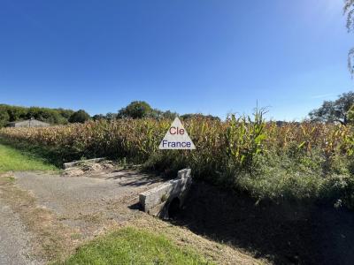 Terrain A Batir - A 10 Km De St-jean D\'angely