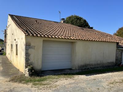 Maison De Hameau - Entre St-jean D\'angely & Saintes