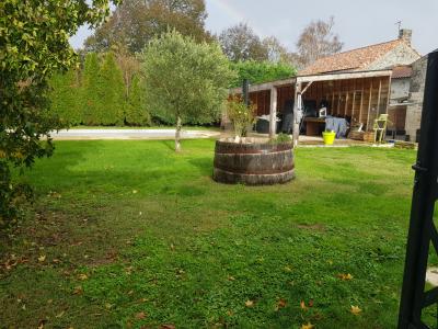 Stone House - Saint-porchaire