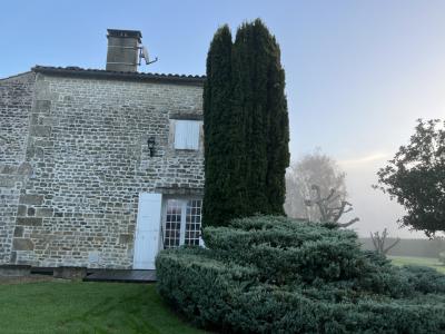 Charentaise - 10 Km From St-jean-d\'angely