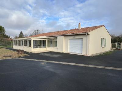 Village House - 5 Km From St-jean-d\'angely