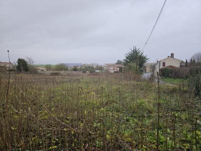 Building Land - Between Matha & Aulnay-de-saintonge