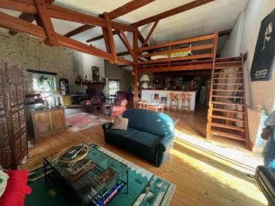 Donazac - Former Stable Converted Into A Loft With Adjoining Garden