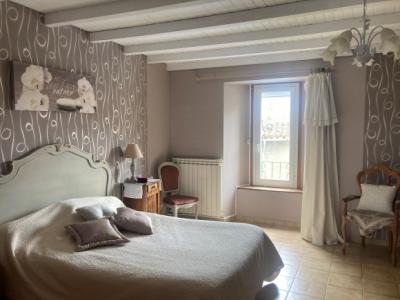 Carcassonne, Renovated 160m2 House With Outbuildings, Courtyard, Terraces, Garden And Swimming Pool