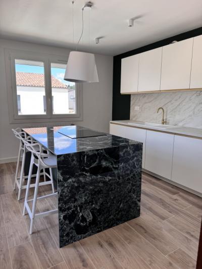 Very Beautiful Renovated 5-room House With Large Terrace, Garden And Garage