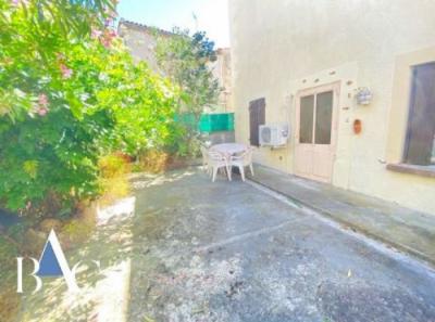 Lauraguel, Village House To Be Renovated With 30m2 Courtyard