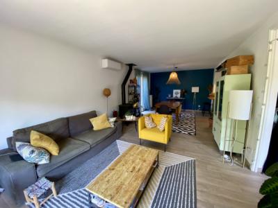 Charming Renovated Townhouse With Garage And Garden