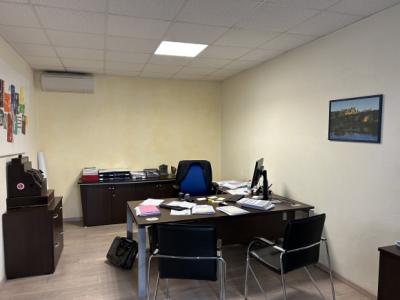 Commercial - 0 M2 - 0 Room