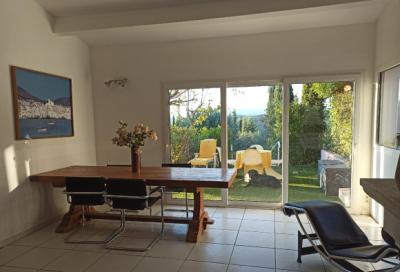 Villa Of 212 M2, On More Than 15,000 M2 Of Land, With Outbuildings And Breathtaking View.