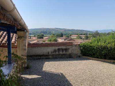 In A Village With All Amenities On The Carcassonne/limoux Axis, 3-bedroom House, Garage, Garden, And