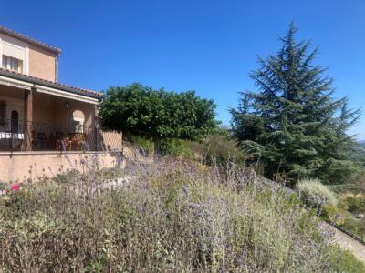 Carcassonne-limoux Axis, 4-bedroom Villa, Swimming Pool, Garage And Terraces.