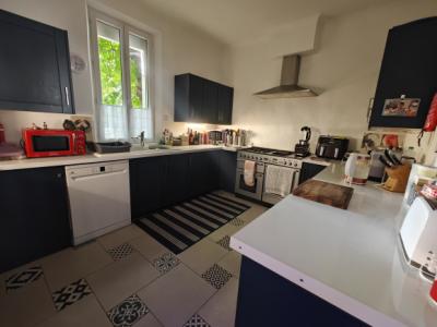 3 Km From Esperaza - Spacious, Dual-aspect Village House.