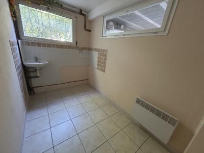 Near Limoux - Single-story Villa And Building With Hangar And Rented Apartment