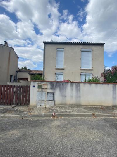 Limoux, Near The City Center
